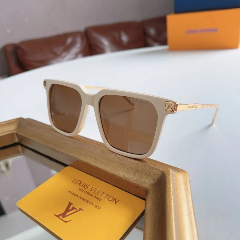 Versatile Louis Vuitton Sunglasses 281119