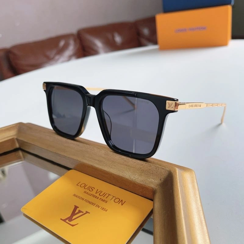 Versatile Louis Vuitton Sunglasses 281119