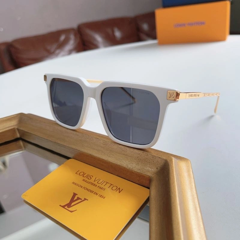 Versatile Louis Vuitton Sunglasses 281119