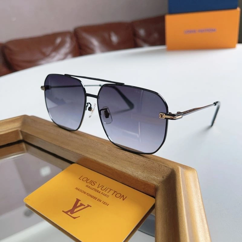 Refined Louis Vuitton Sunglasses 281122
