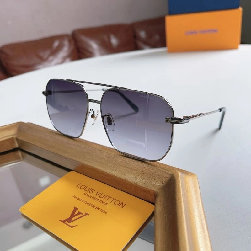 Refined Louis Vuitton Sunglasses 281122