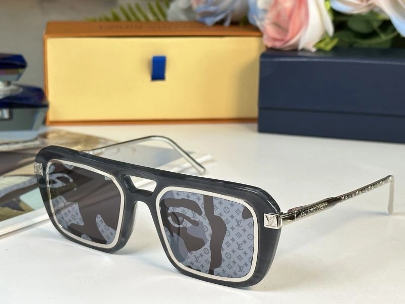 Louis Vuitton Sunglasses Lightweight 281124