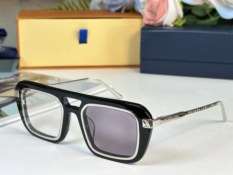 Louis Vuitton Sunglasses Lightweight 281124