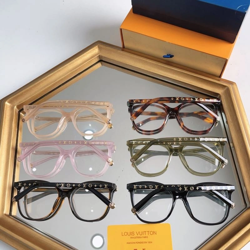 Louis Vuitton Sunglasses Elegant 281077