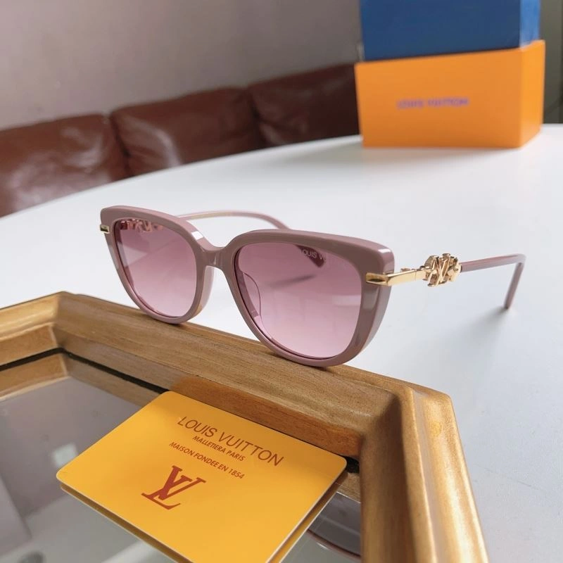 Louis Vuitton Sunglasses EyeCatching 281089