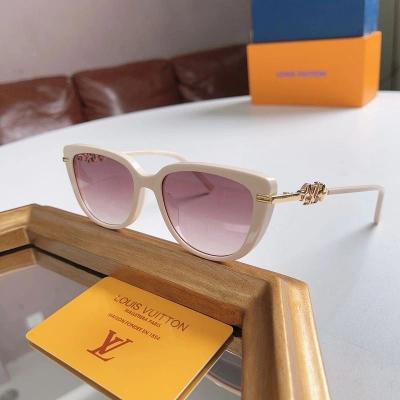 Louis Vuitton Sunglasses EyeCatching 281089