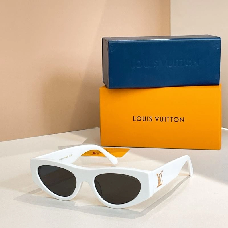 Louis Vuitton Sunglasses Compact 281064