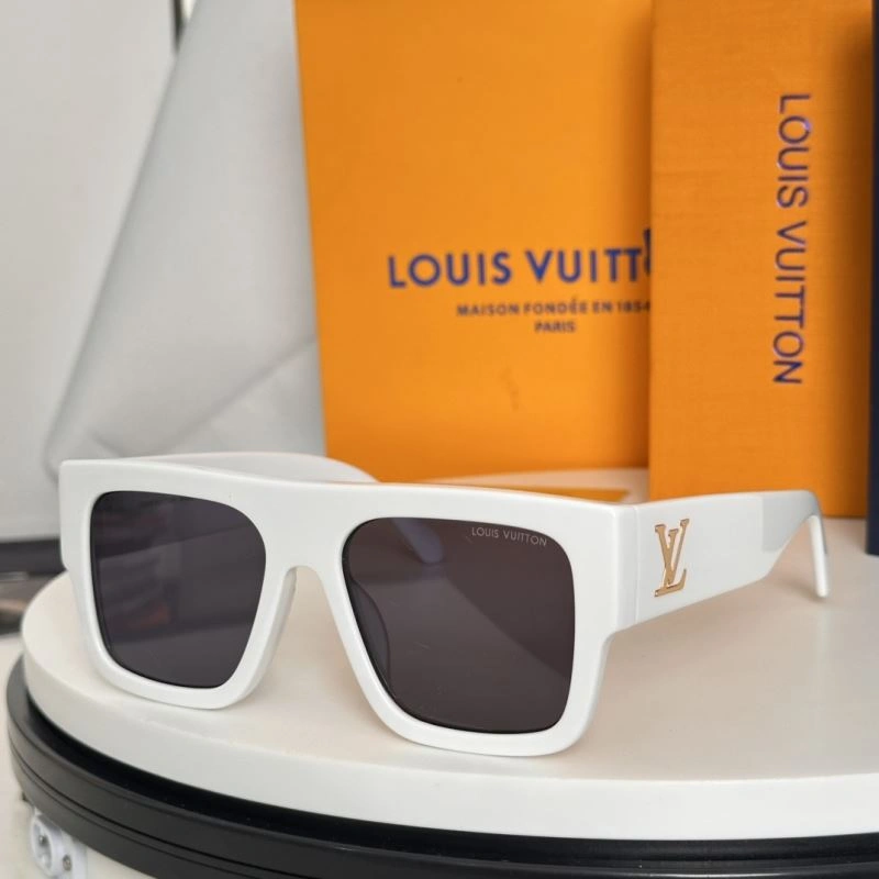 GoodFit Louis Vuitton Sunglasses 281063