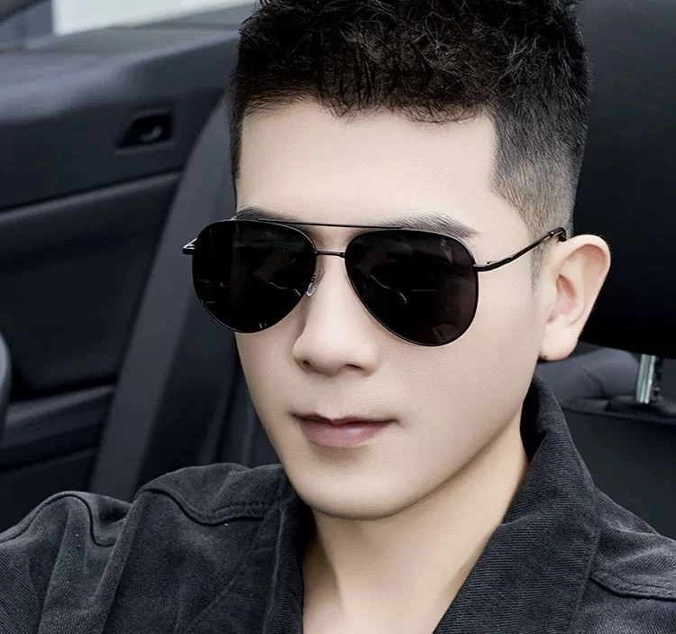 Louis Vuitton Sunglasses Fashionable 281062