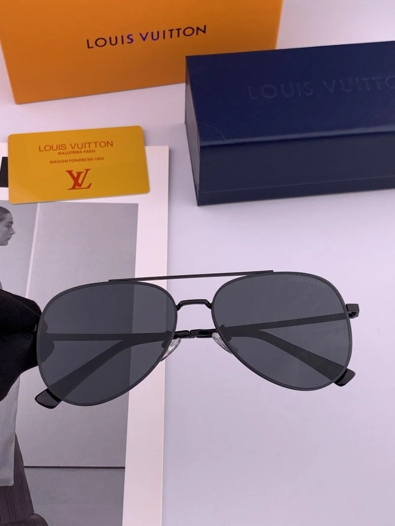 Louis Vuitton Sunglasses Fashionable 281062