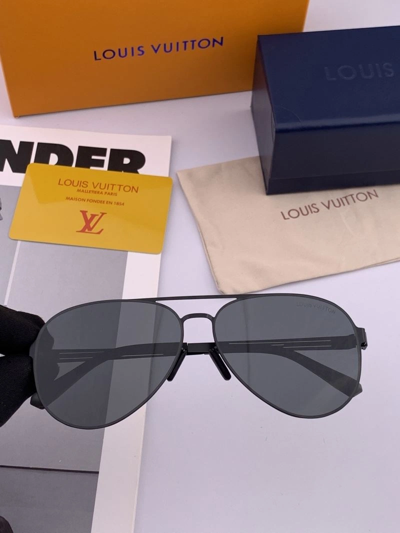 Louis Vuitton Sunglasses Elegant 281067