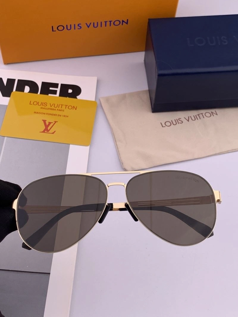 Louis Vuitton Sunglasses Elegant 281067