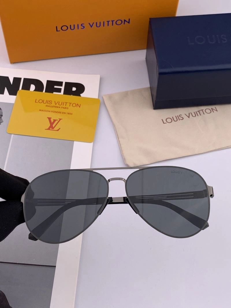 Louis Vuitton Sunglasses Elegant 281067