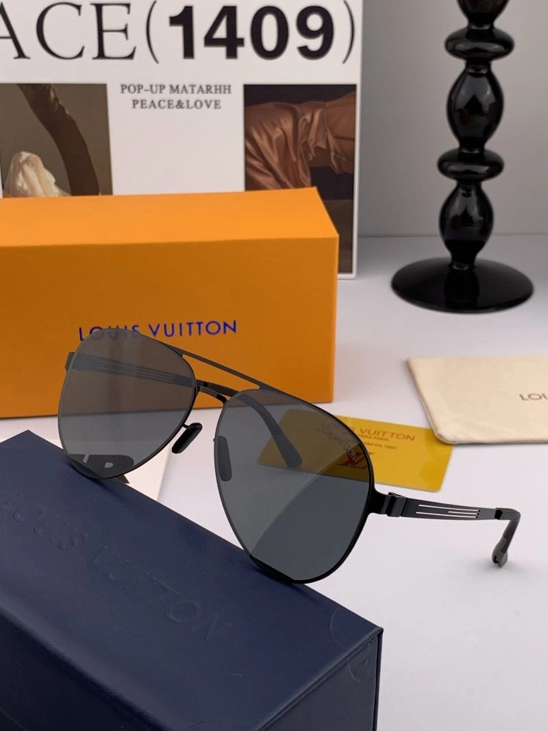 Louis Vuitton Sunglasses Elegant 281067