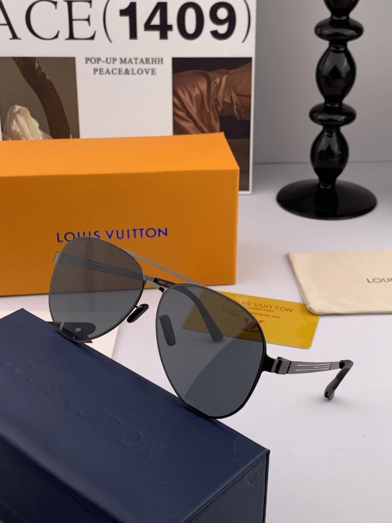 Louis Vuitton Sunglasses Elegant 281067