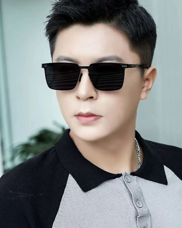Louis Vuitton Sunglasses DailyWear 281081