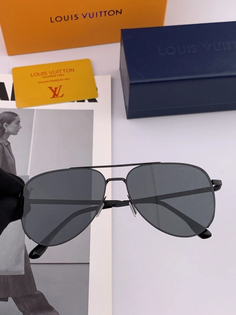 Louis Vuitton Sunglasses UrbanChic 281071