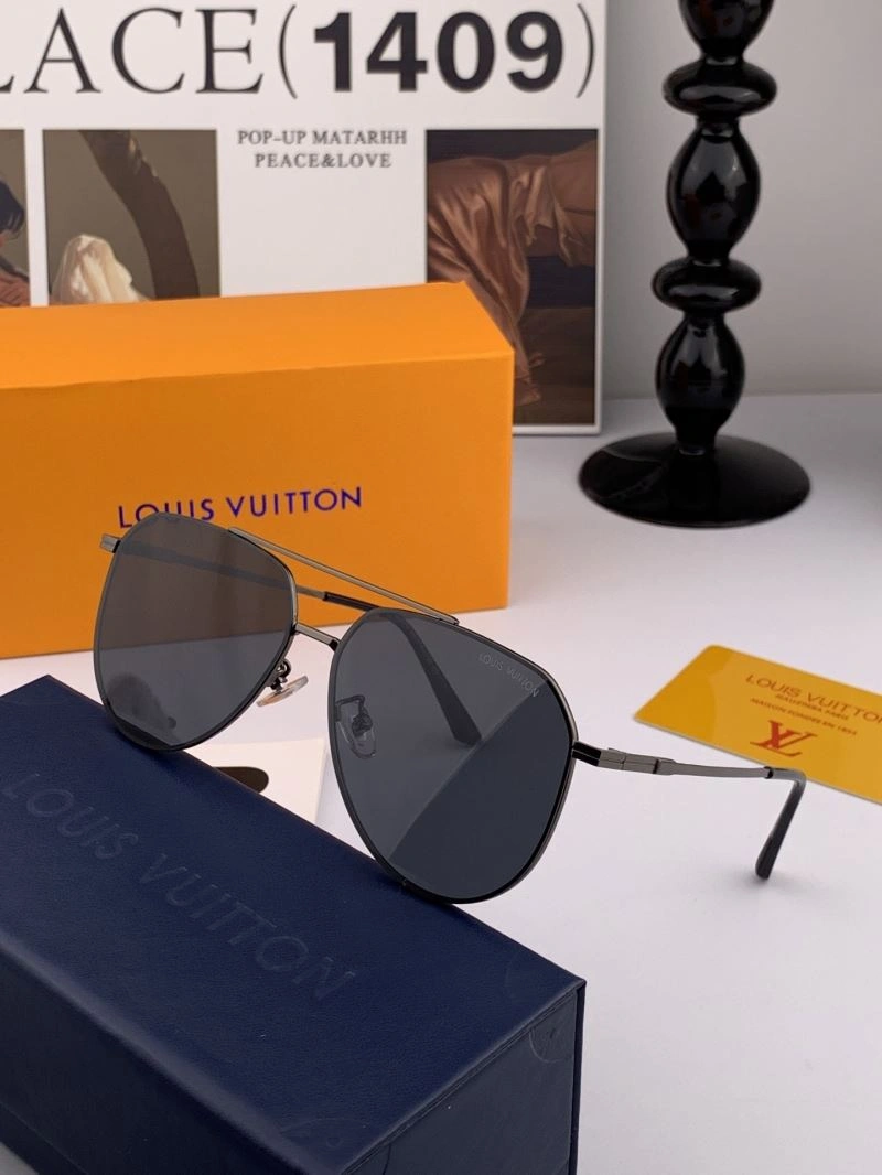 Lightweight Louis Vuitton Sunglasses 281076