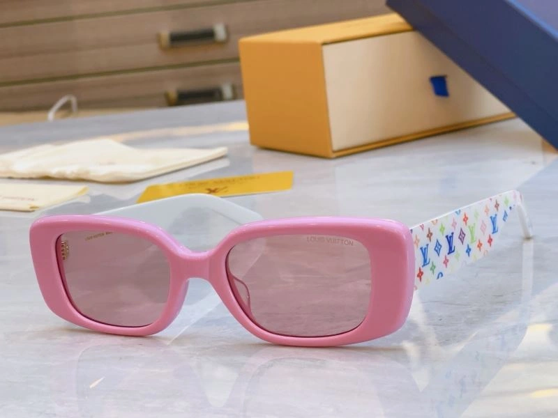 Soft Louis Vuitton Sunglasses 281075