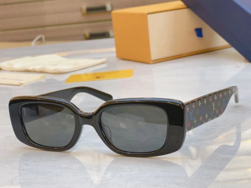 Soft Louis Vuitton Sunglasses 281075