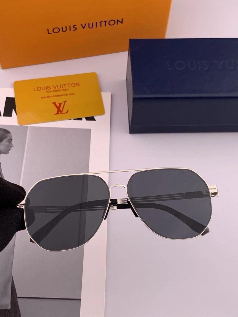 Louis Vuitton Sunglasses Effortless 281065