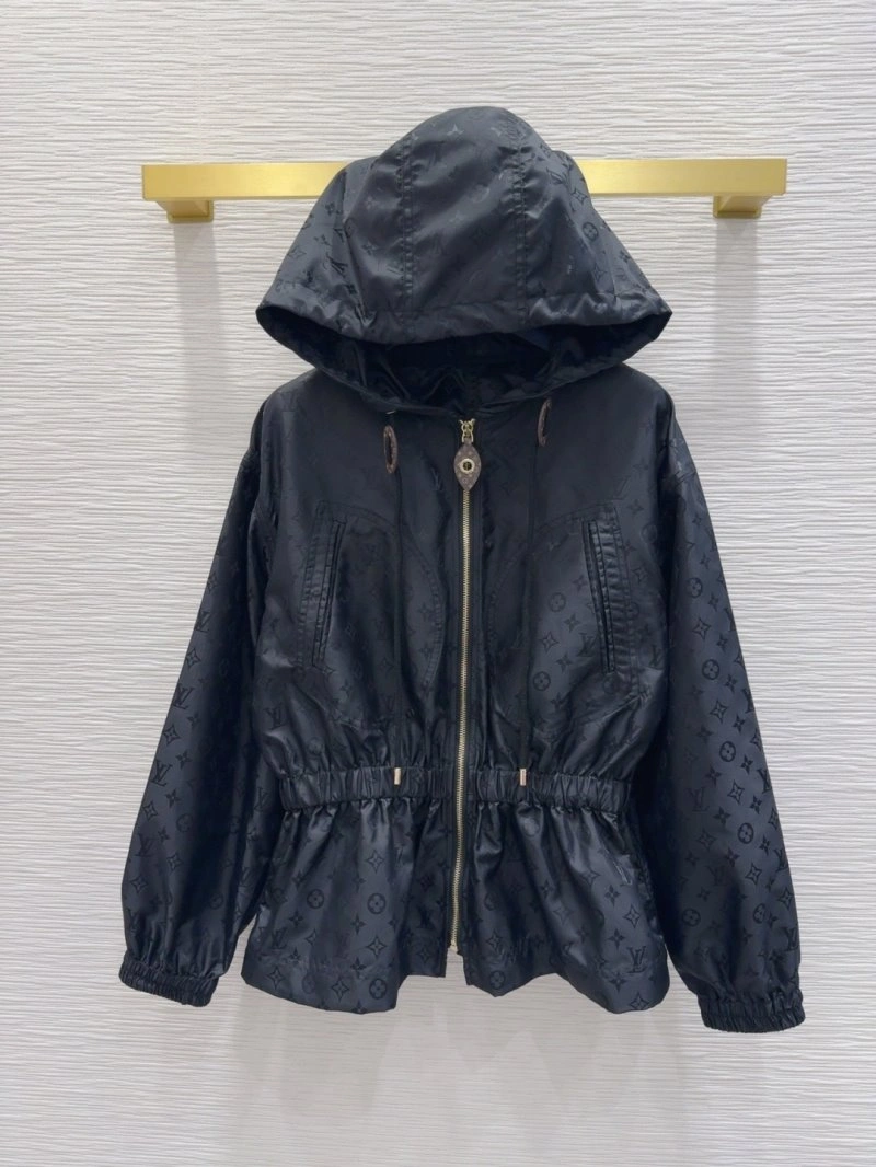 Versatile Louis Vuitton Sunscreen Jacket 131662