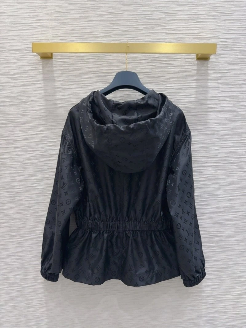 Versatile Louis Vuitton Sunscreen Jacket 131662