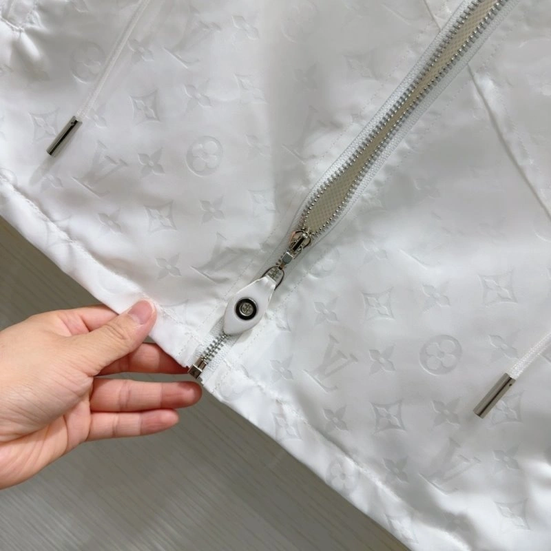 HighQuality Louis Vuitton Sunscreen Jacket 131670