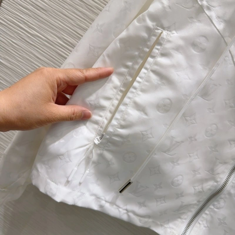 HighQuality Louis Vuitton Sunscreen Jacket 131670