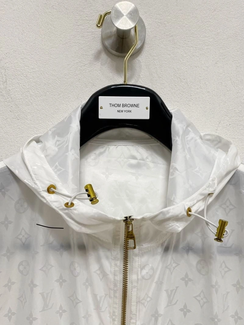 Louis Vuitton Sunscreen Jacket Stretchable 134801