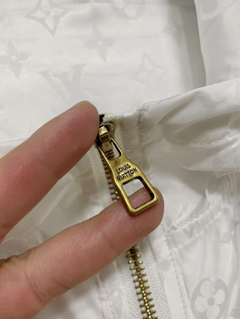 Louis Vuitton Sunscreen Jacket Stretchable 134801