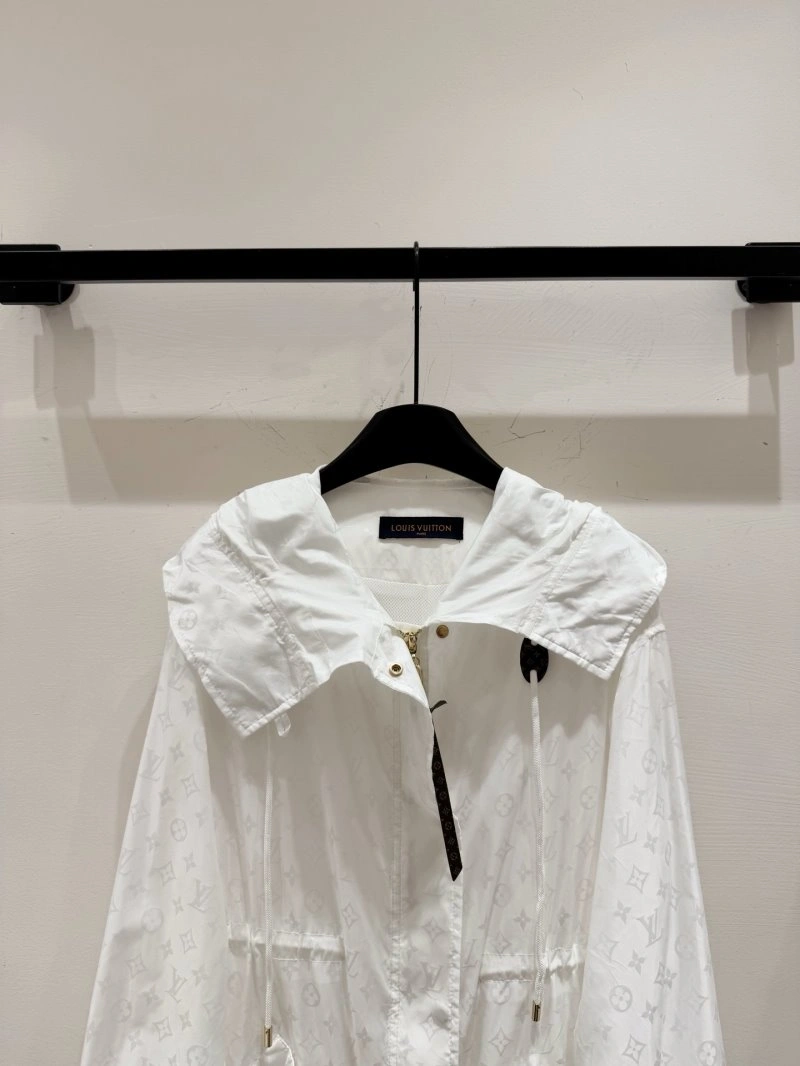 Sustainable Louis Vuitton Sunscreen Jacket 131391