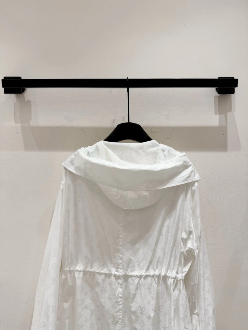 Sustainable Louis Vuitton Sunscreen Jacket 131391