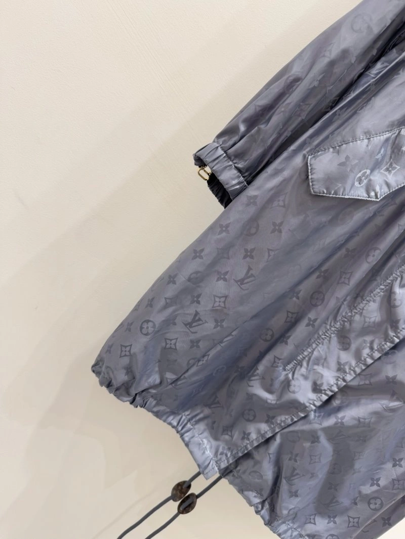 Breathable Louis Vuitton Sunscreen Jacket 131389