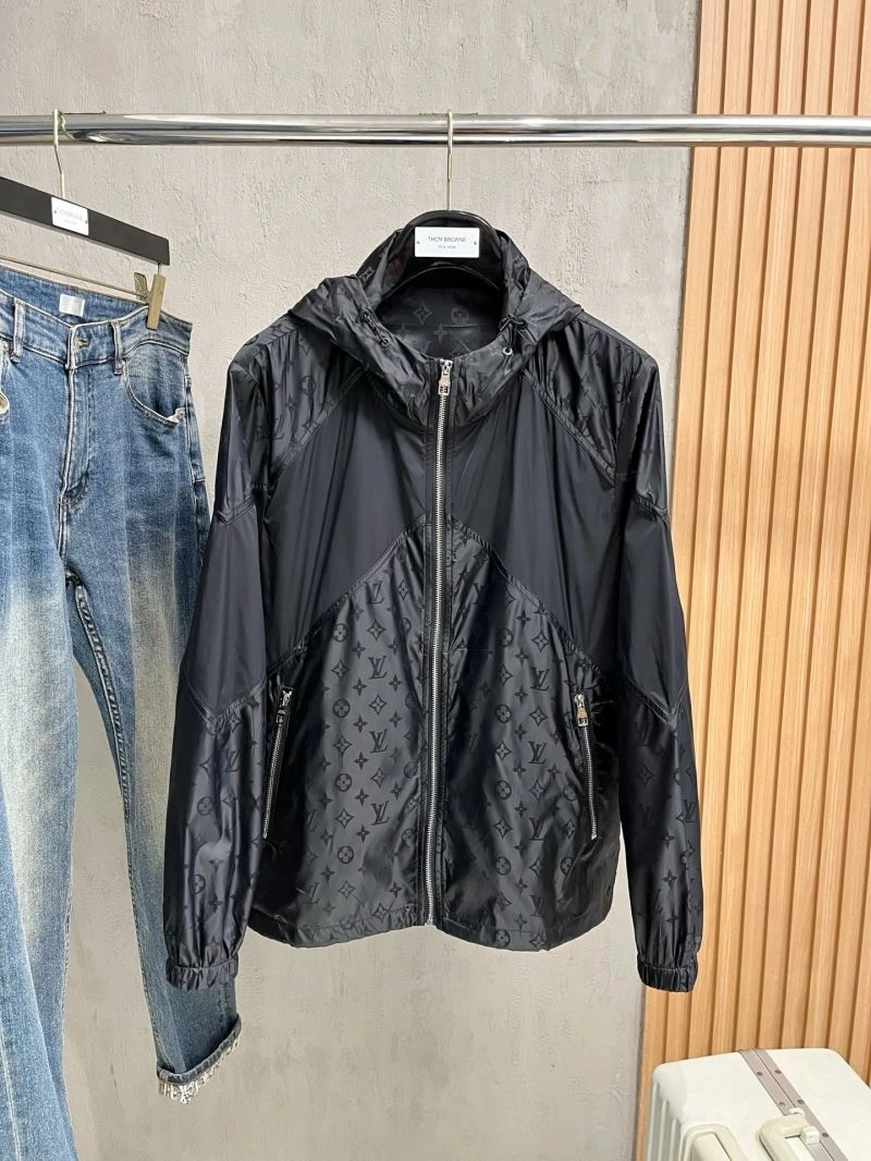 Fashionable Louis Vuitton Sunscreen Jacket 133650
