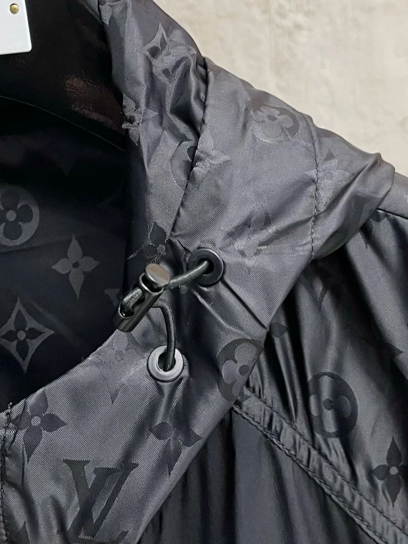 Fashionable Louis Vuitton Sunscreen Jacket 133650