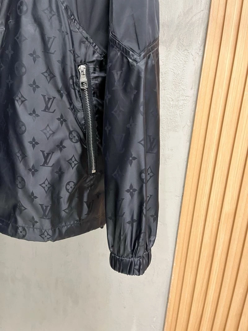 Fashionable Louis Vuitton Sunscreen Jacket 133650