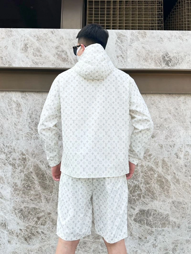 WellDesigned Louis Vuitton Sunscreen Jacket 133646