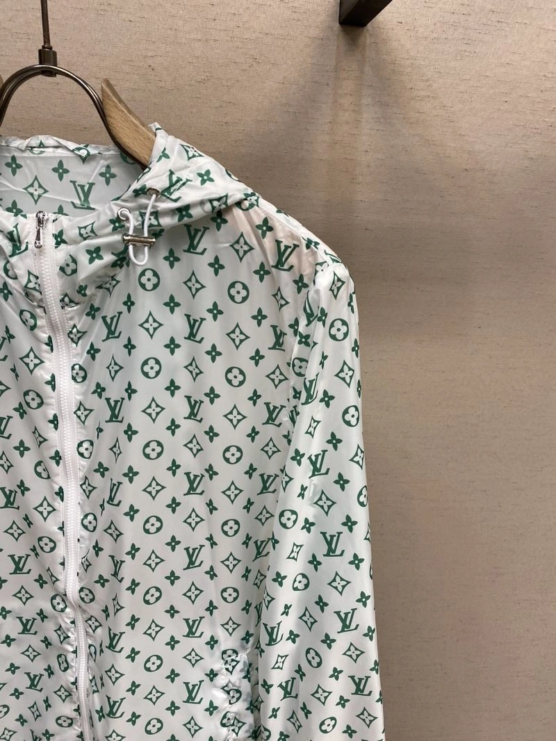 Timeless Louis Vuitton Sunscreen Jacket 133663