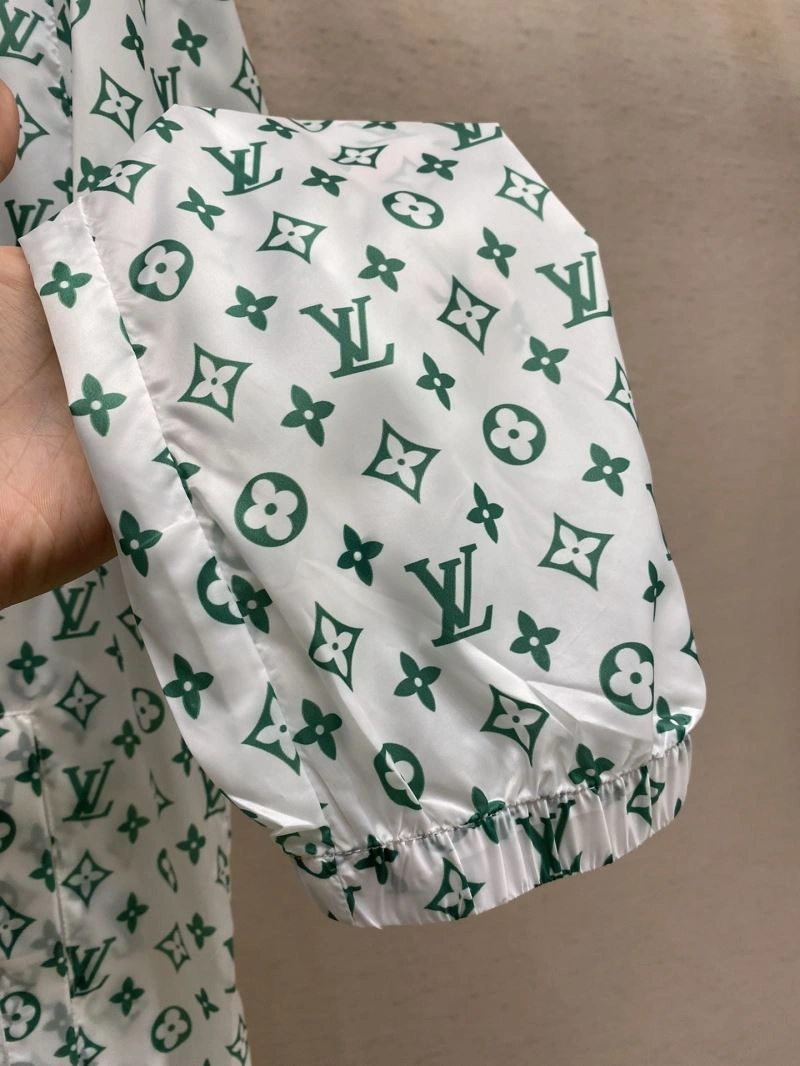 Timeless Louis Vuitton Sunscreen Jacket 133663