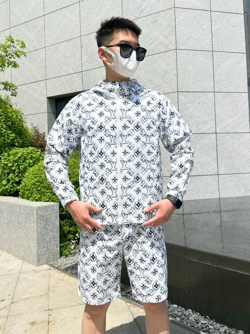Louis Vuitton Sunscreen Jacket Chic 133649