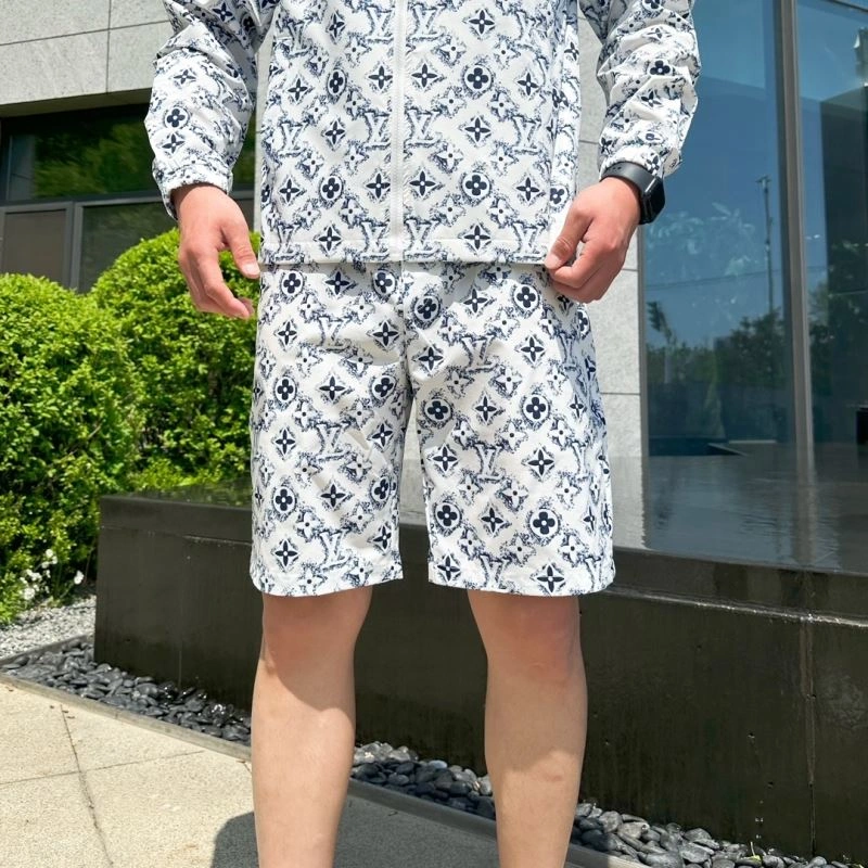 Louis Vuitton Sunscreen Jacket Chic 133649