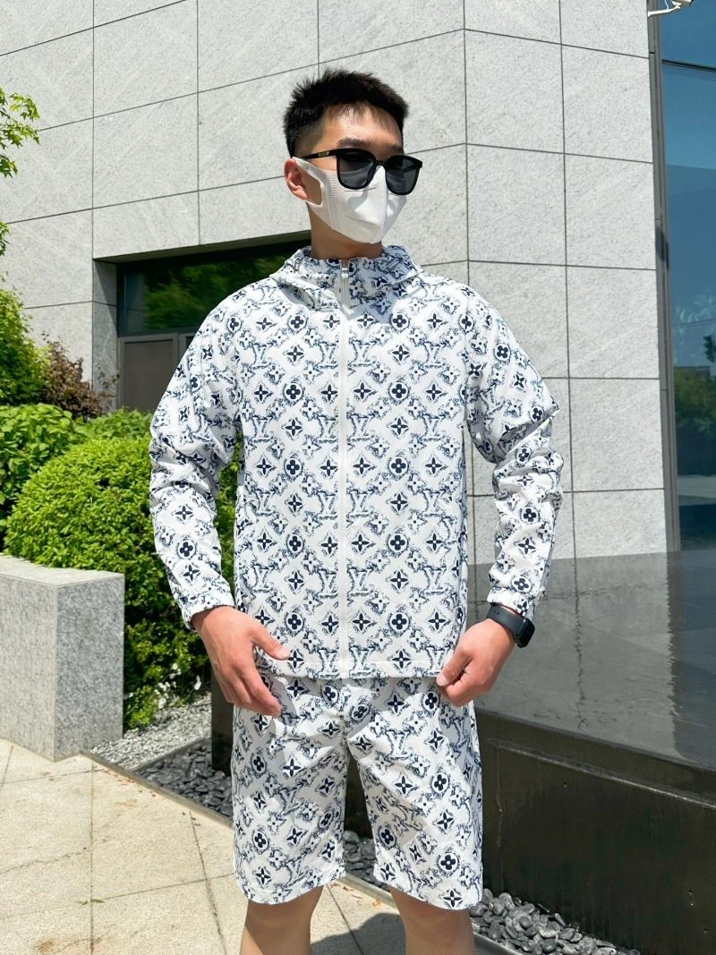 Louis Vuitton Sunscreen Jacket Chic 133649