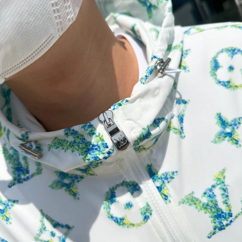 Louis Vuitton Sunscreen Jacket Versatile 133666