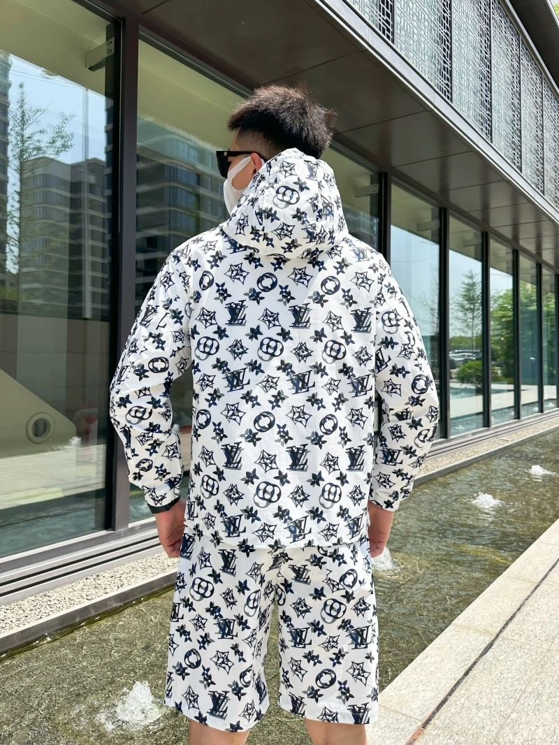 Louis Vuitton Sunscreen Jacket Youthful 133648