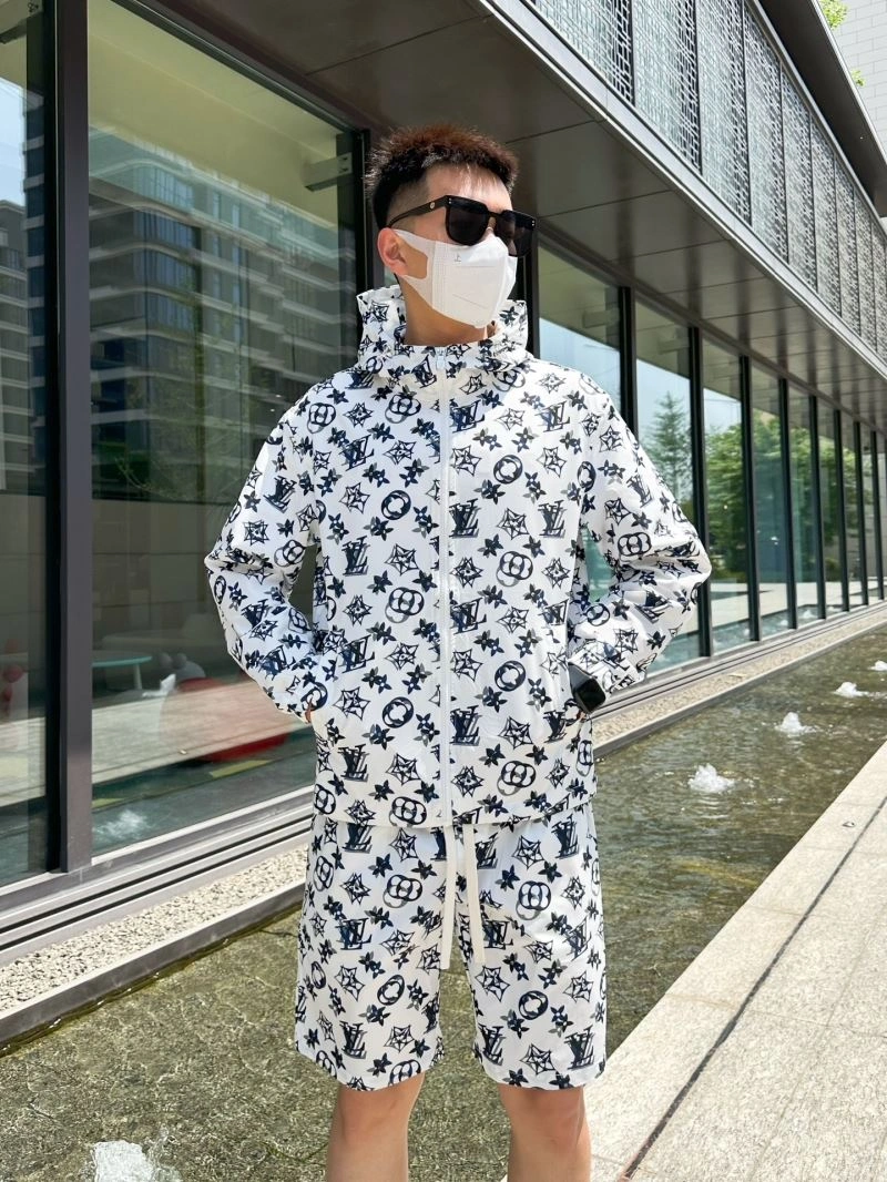 Louis Vuitton Sunscreen Jacket Youthful 133648