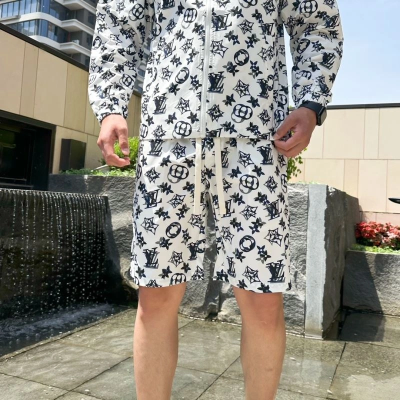 Practical Louis Vuitton Sunscreen Jacket 133652