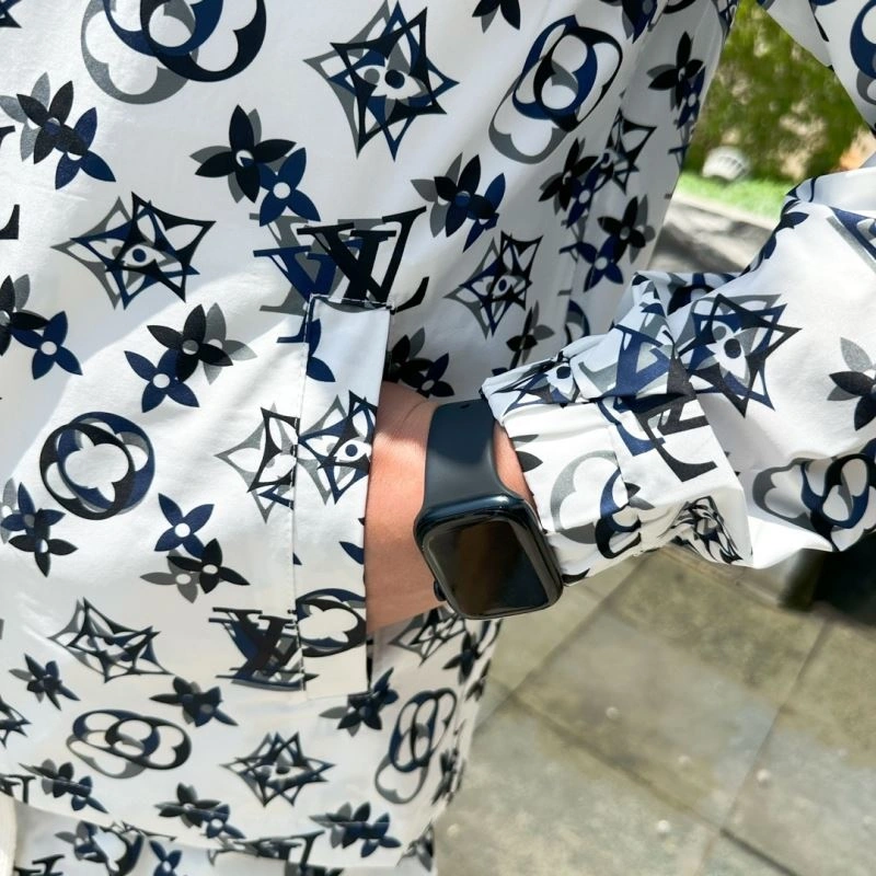 Practical Louis Vuitton Sunscreen Jacket 133652