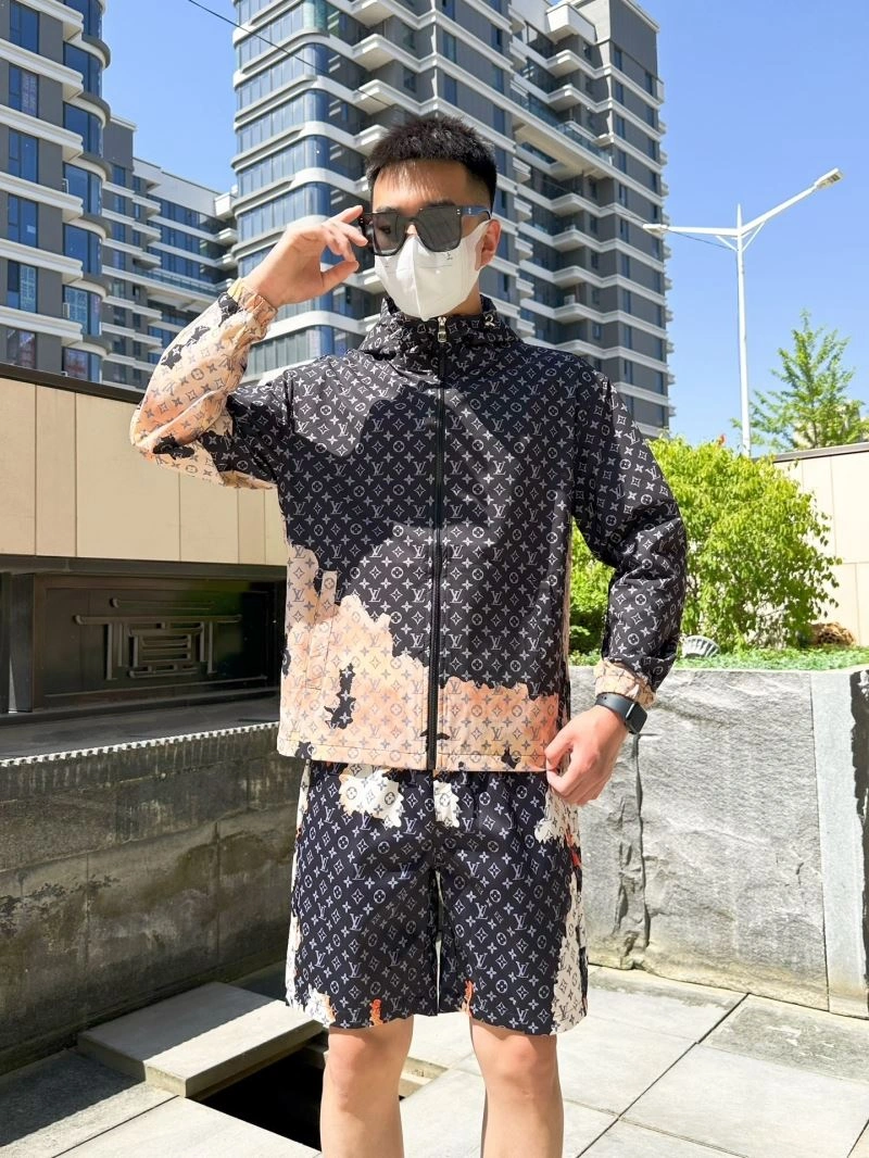 Lightweight Louis Vuitton Sunscreen Jacket 133658