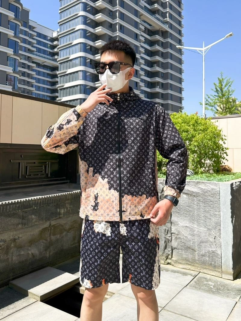 Lightweight Louis Vuitton Sunscreen Jacket 133658